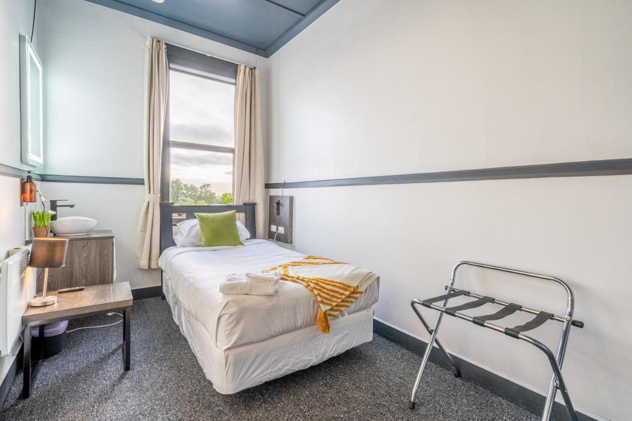 Railway Hotel Winton Екстер'єр фото