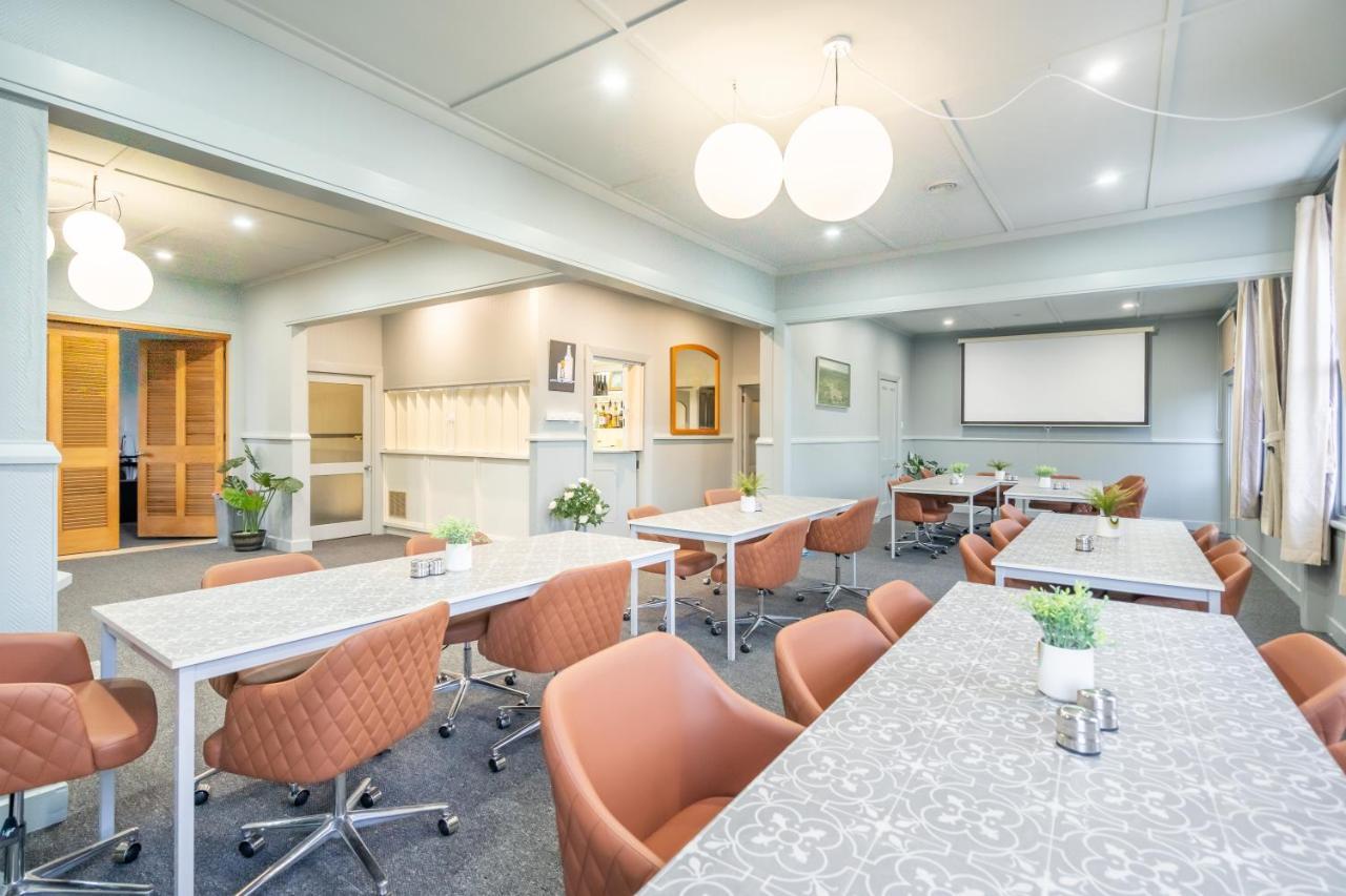 Railway Hotel Winton Екстер'єр фото